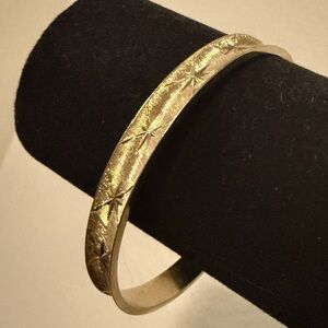 Vintage Sarah Coventry Bangle